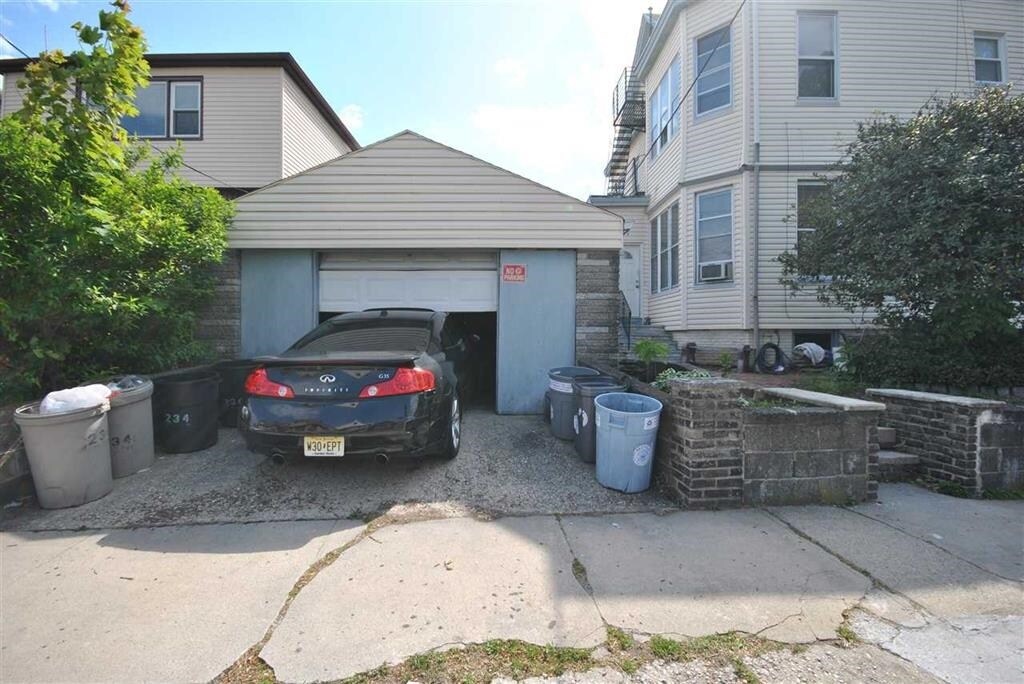 Building Photo - 234 Avenue A