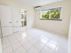 Building Photo - 6310 SW 79th St