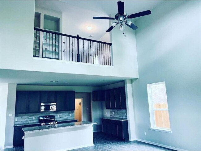 Building Photo - 6406 Cypress Dr