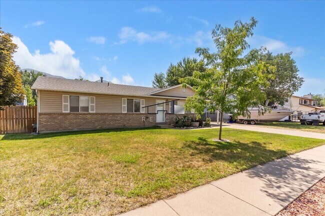 Foto del edificio - Centerville 3 Bedroom 2 Bathroom Home Available!