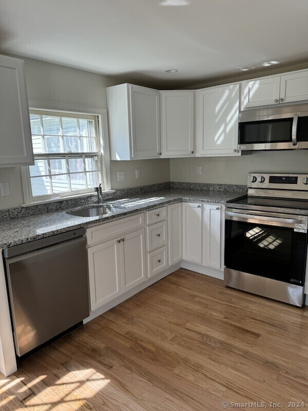 Foto del edificio - 666 Boston Turnpike