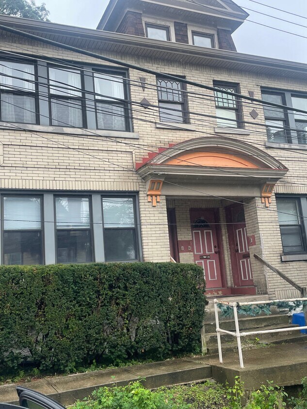 Primary Photo - 2809-2811 Neeld Ave
