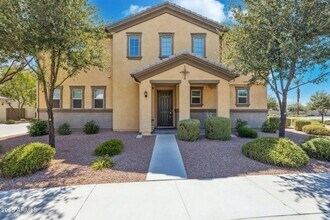 Building Photo - 2900 S Washington St