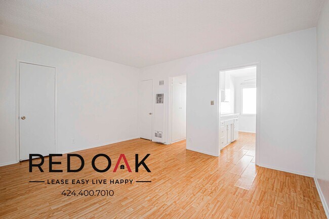 Foto del edificio - 439 S Catalina St