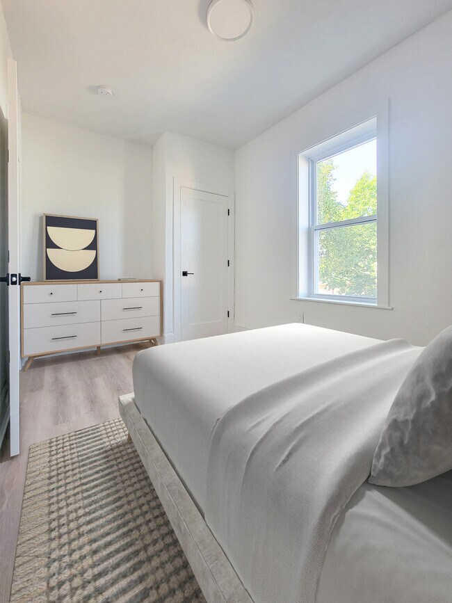 Foto del edificio - NO BROKER FEE- 10 Mount Pleasant Ave