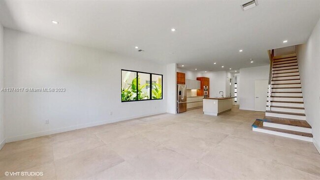 Foto del edificio - 422 SW 9th St