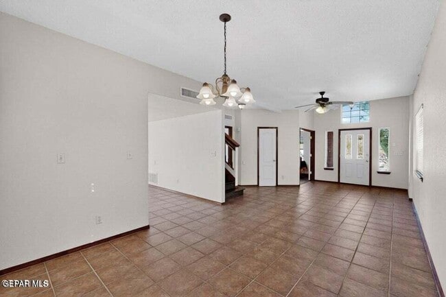 Building Photo - 856 Marimba Dr