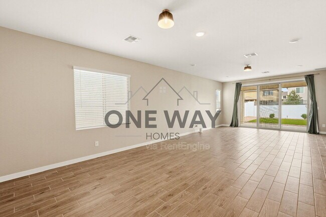 Foto del edificio - 18180 W Larkspur Dr