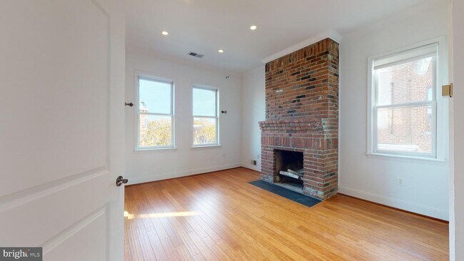 Building Photo - 1502 13th St NW