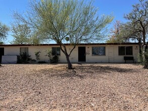 Building Photo - 4206 E Los Robles St