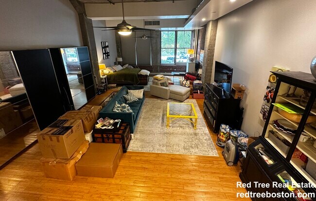 Building Photo - 156 Porter St