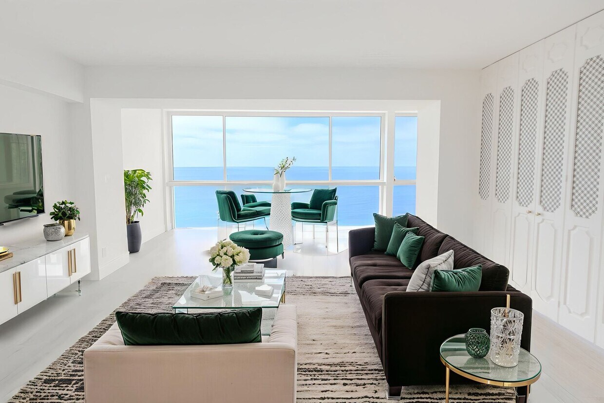 Foto principal - 939 Coast Blvd