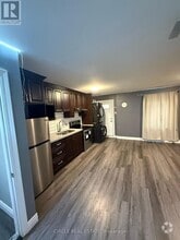 Building Photo - 2811 Lake Shore Blvd W