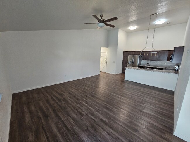 Building Photo - 4013 Bradney Ave