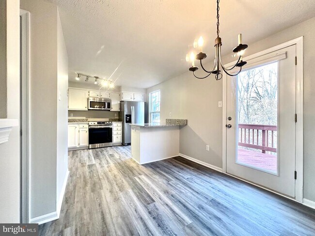 Foto del edificio - 420 Ashton Ln