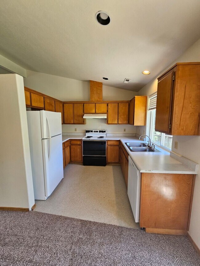 Foto del edificio - Nice home in South Medford