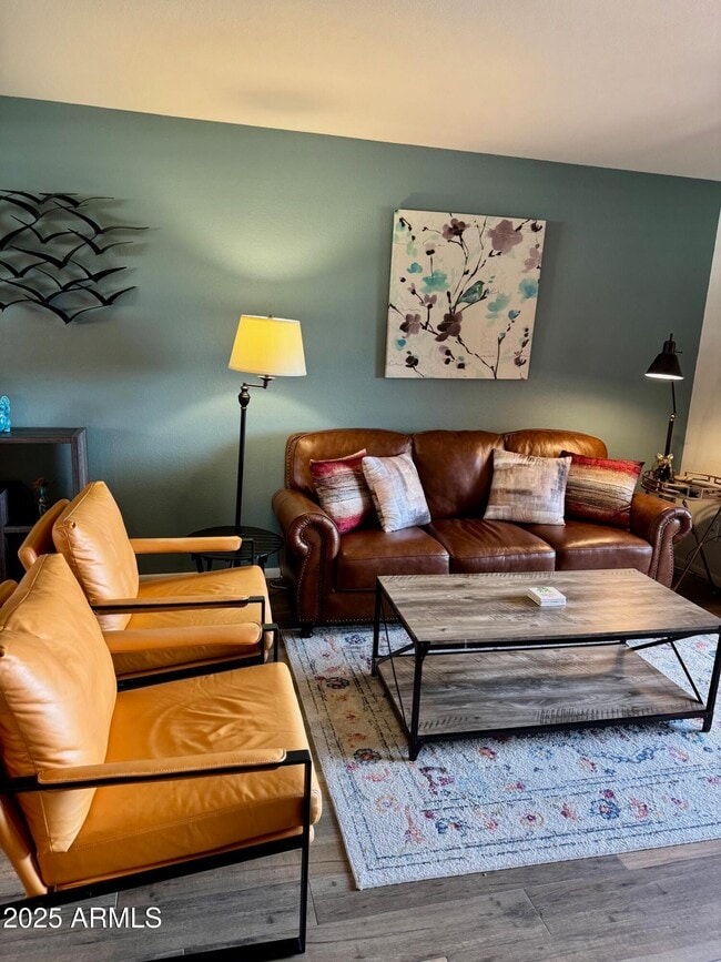 Building Photo - 4303 E Cactus Rd