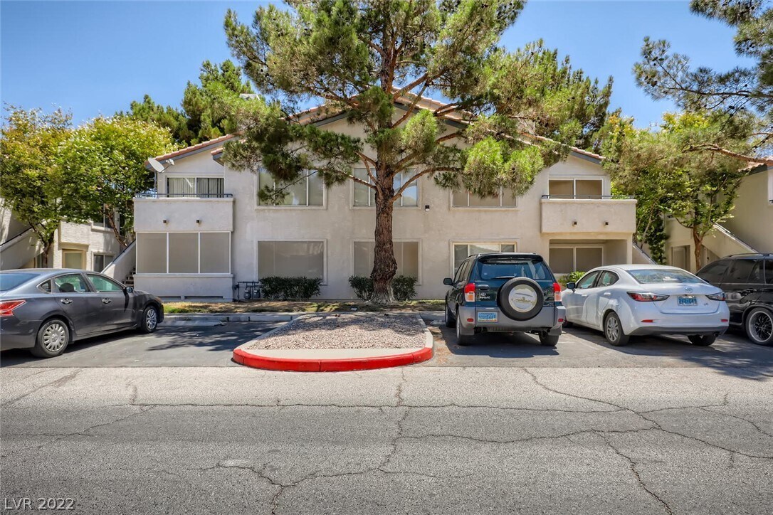 Foto del edificio - 5114 Mandalay Springs Dr