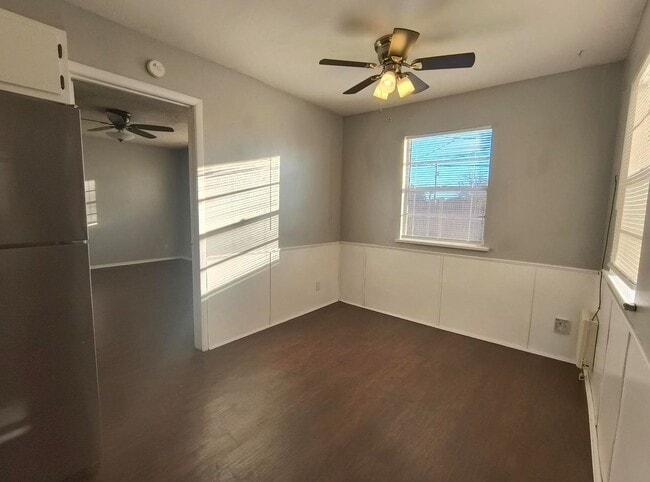 Building Photo - Lovely 3 bedroom 2 bath College Hills West Home!