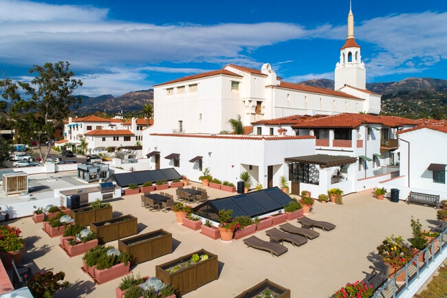 Building Photo - 18 W Victoria St