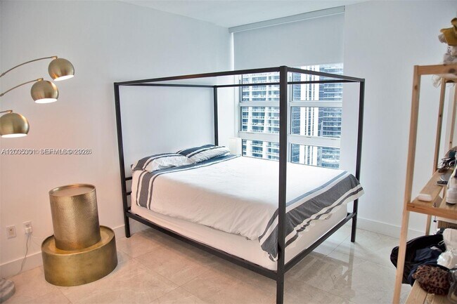 Foto del edificio - 951 Brickell Ave