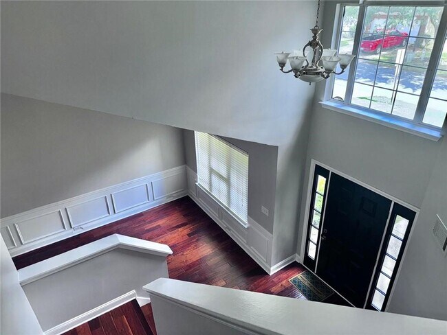 Foto del edificio - 1035 Arborhill Ln