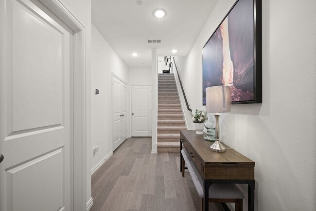 Foto del edificio - 5243 Legacy St