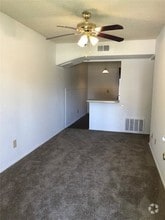 Building Photo - 920 Speight Ave
