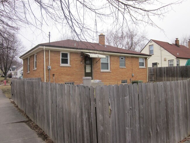 Foto del edificio - 5627 41st Ave