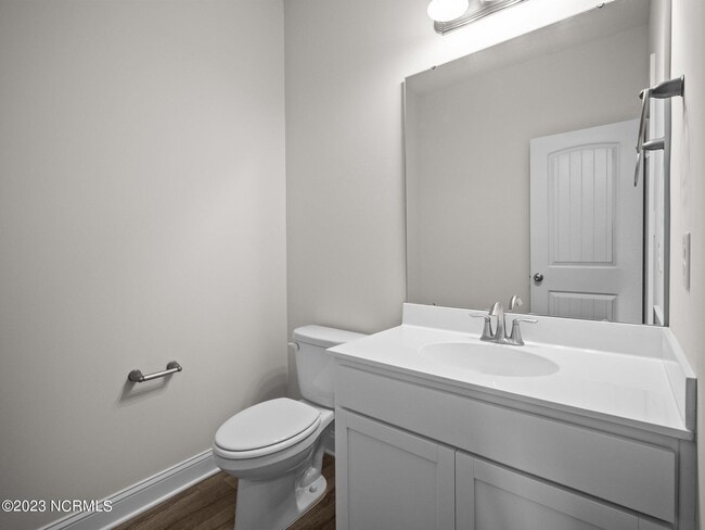 Building Photo - 227 Verrazzano Ln