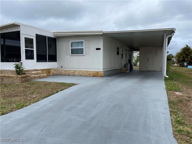 Building Photo - 14707 Patrick Henry Rd