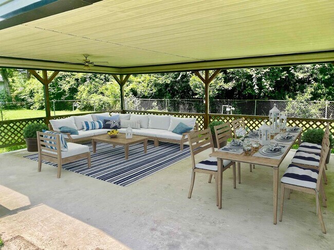 Foto del edificio - 1113 Railroad St