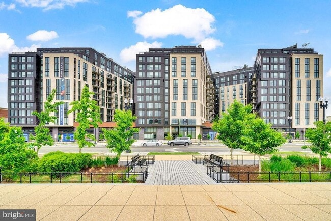 Foto del edificio - 113 Potomac Ave SW