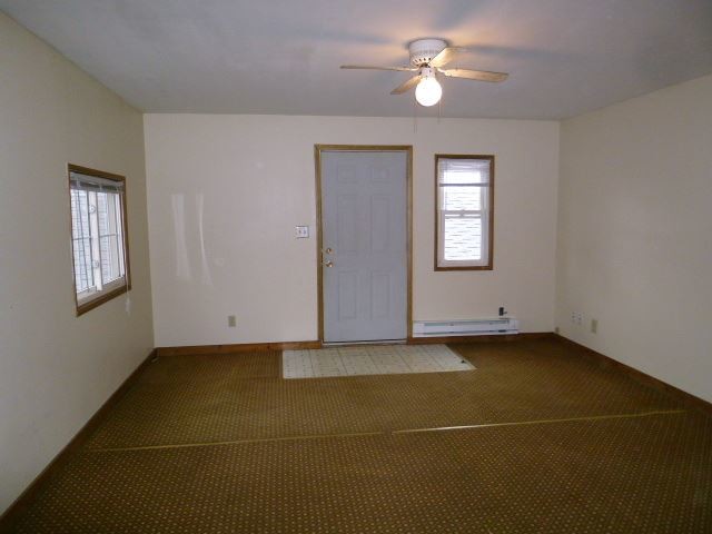 Building Photo - 2615 S Center St