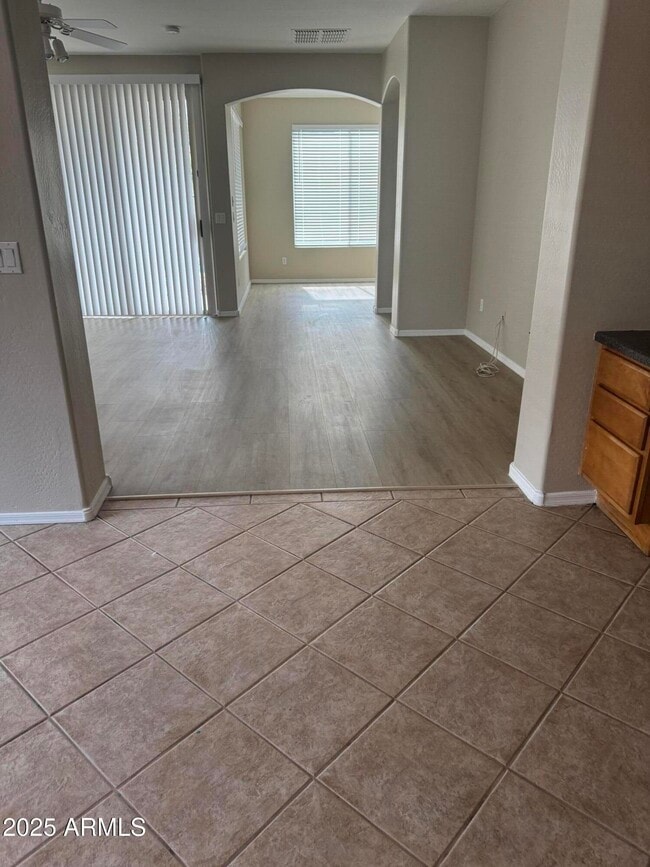 Foto del edificio - 2706 N 115th Dr