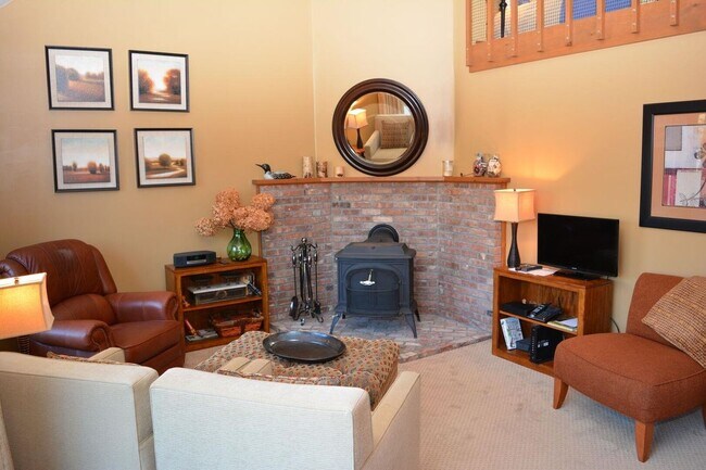 Foto del edificio - 818 Covered Bridge Ln