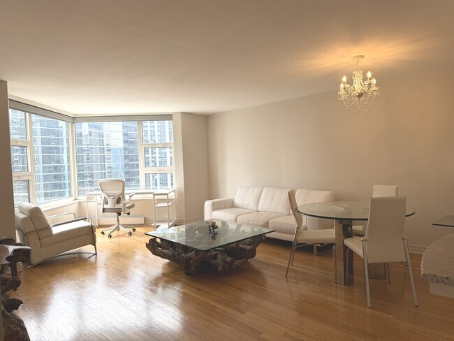 Foto del edificio - 401 E Ontario St