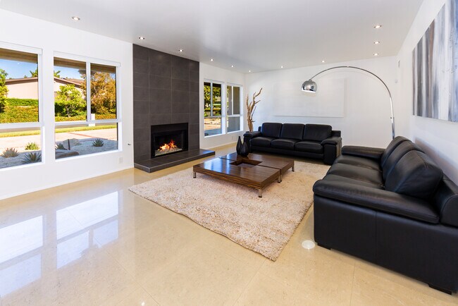 Foto del edificio - 17548 Marilla St