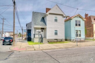 Building Photo - 437 W 10th St