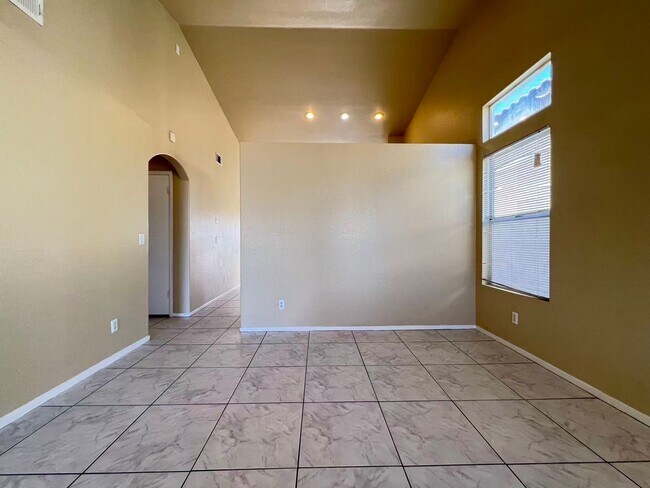 Building Photo - North Las Vegas 3-Bed Home with Modern Upg...