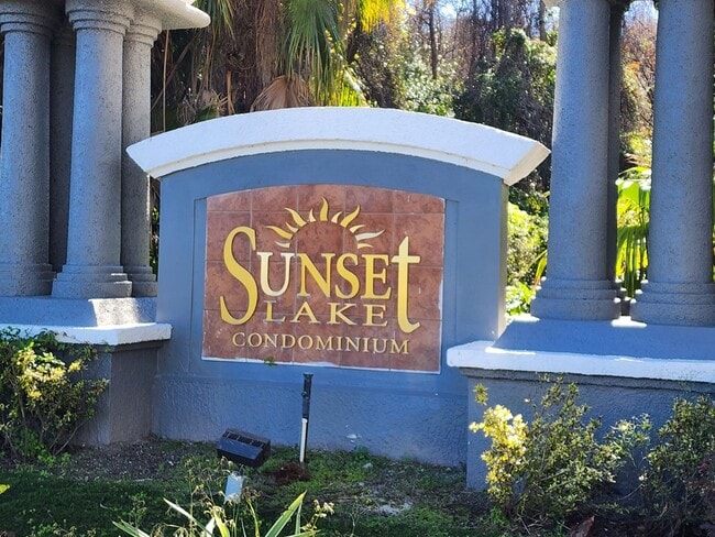 Coming Soon - Condo at Sunset Lake - 3 Bed... - Coming Soon - Condo at Sunset Lake - 3 Bed...