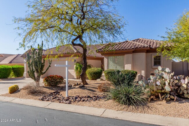 Building Photo - 5506 E Calle de Las Estrellas Rd