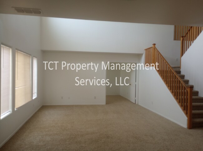 Foto del edificio - Large 3 Bed/2.5 Bath plus office AND Loft in Avondale!