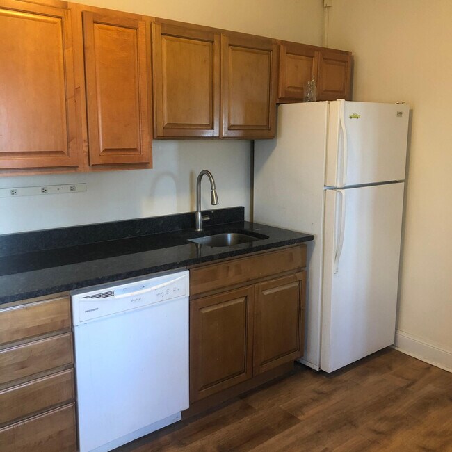 Foto del edificio - 618 W 200 N