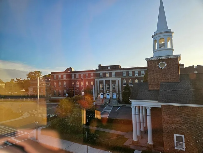 Building Photo - 5 West St