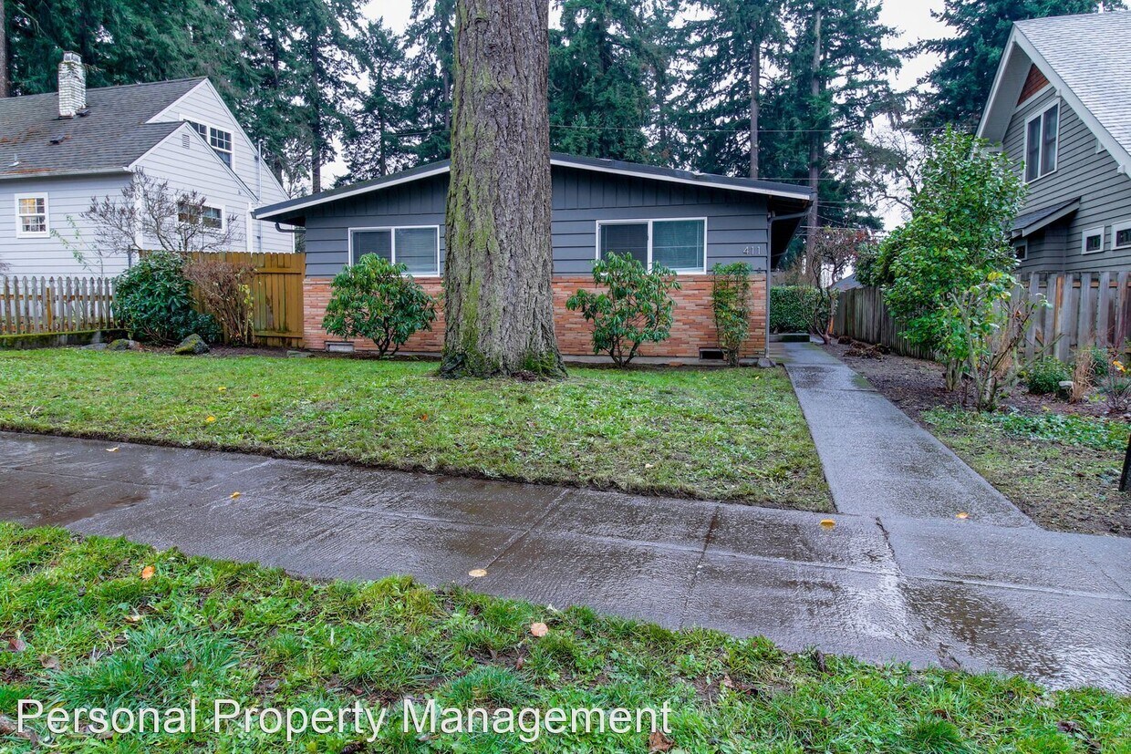 Foto principal - 4 br, 1 bath House - 411 W. 33rd Street