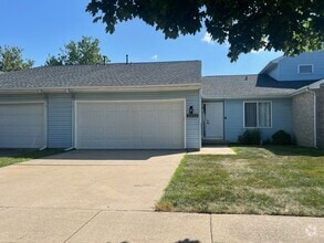 Building Photo - 2913 Natalie Dr