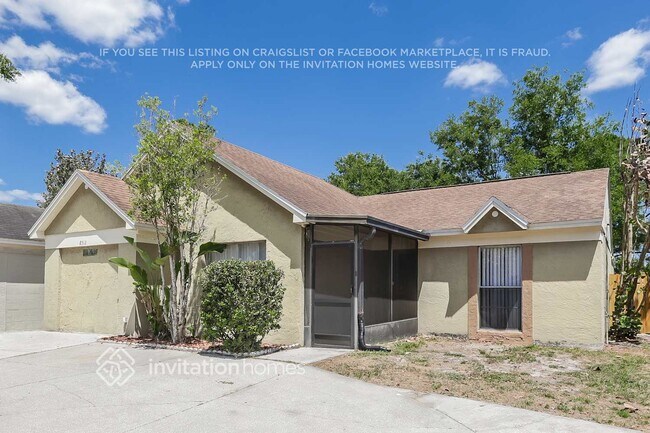 Foto del edificio - 8512 Misty River Ct