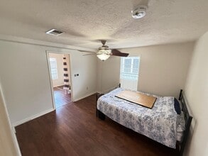 Building Photo - 5239 Kiam St Building Photo - 5239 Kiam St