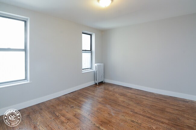 Building Photo - 330 E 22nd St